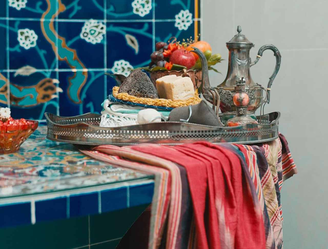 حمام عمومی زیبای پاسداران به سبک حمام‌های دهه ۶۰