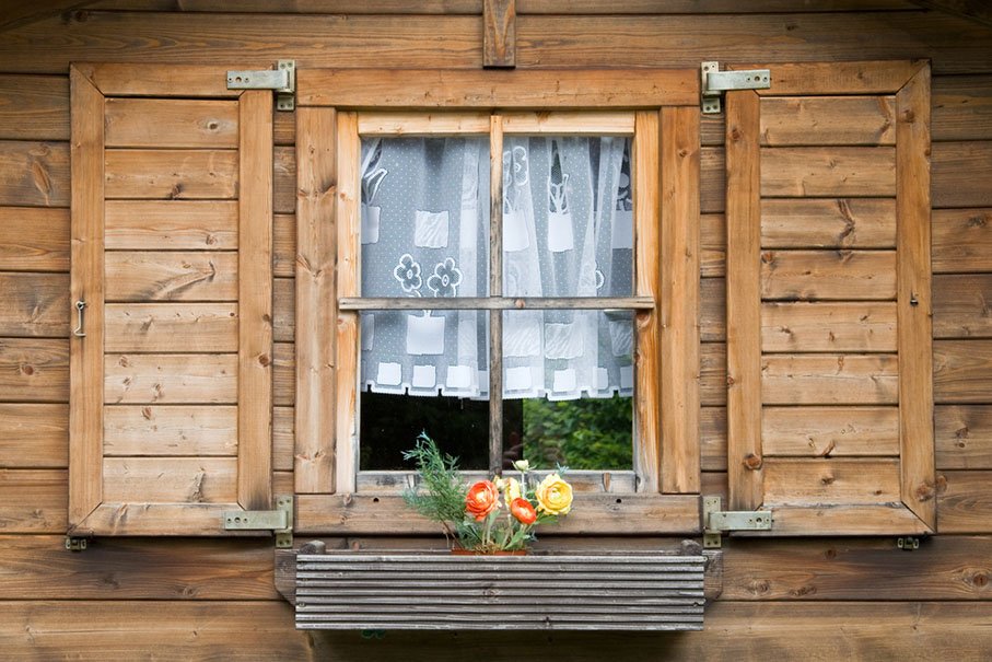 پنجره‌ها در زمان‌های قدیم یک جانوزادی جذاب و بامزه داشته‌اند