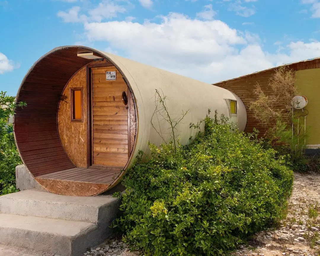 تنها هتل لوله‌ای ایران در عسلویه؛ حیرت‌آور و باورنکردنی