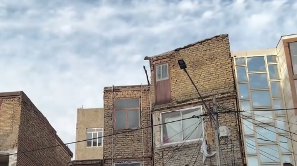 معمار دیوانه در این خانه را به روی مرگ باز کرده است