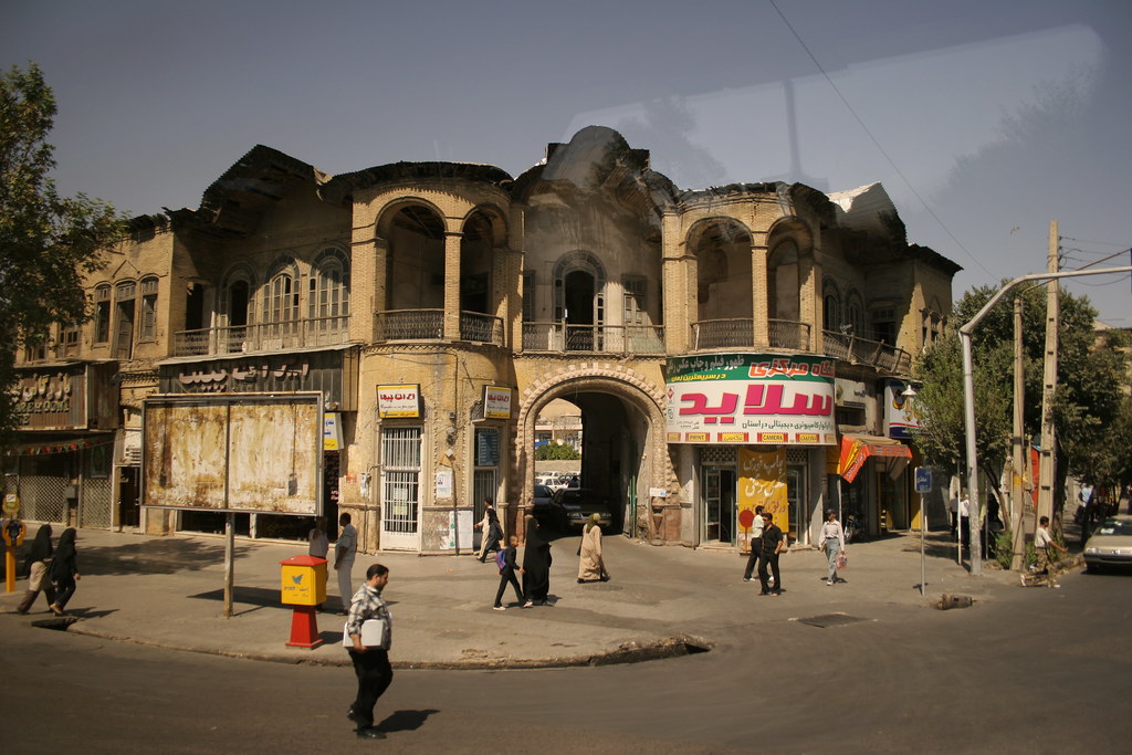 تمام پدربزرگ و مادربزرگ‌های ایران از این گاراژ خاطره دارند