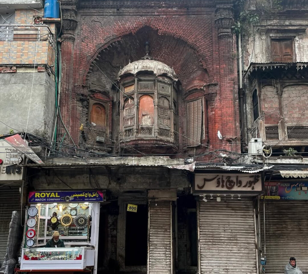 این ساختمان هنوز یادش هست برای چه ساخته شد