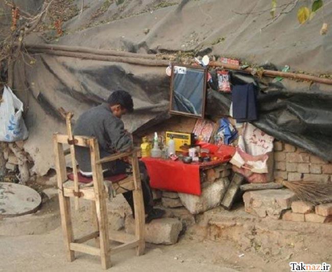 دکوراسیون هولناک یک آرایشگاه خیابانی در  هندوستان