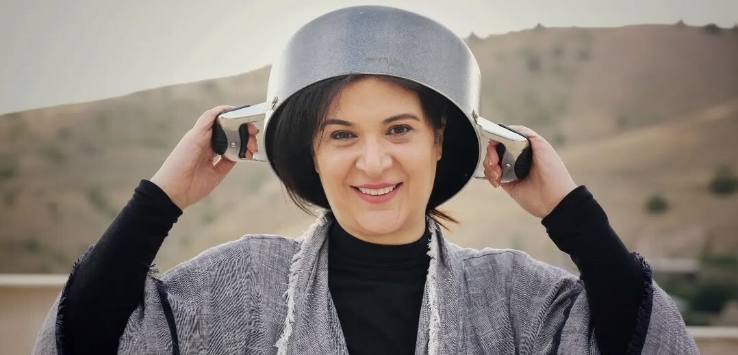 چیدمان خانه همای پایتخت؛ صمیمی، گرم و کرم‌رنگ