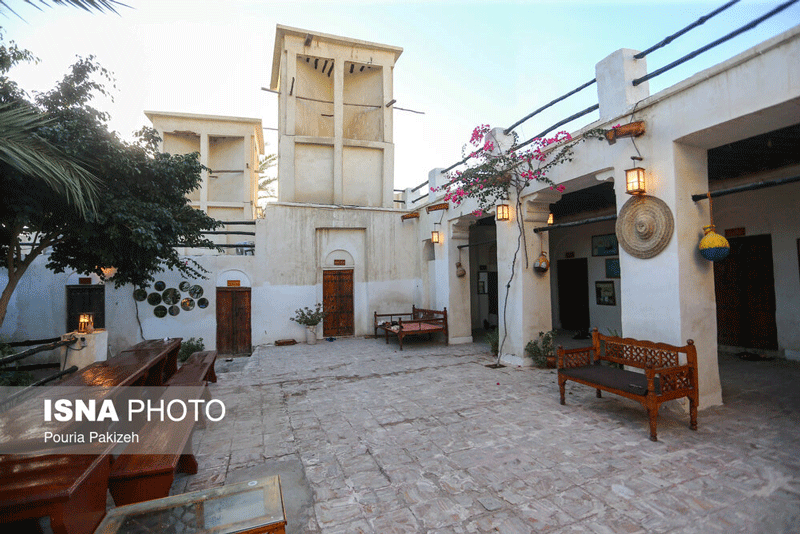 زیبایی‌های بندر کنگ هرمزگان ترانه علیدوستی را به دام انداخت