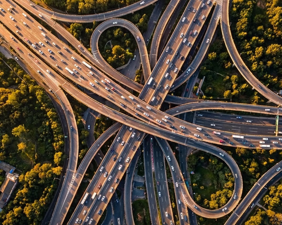 ده جاده دیوانه‌وار که مهندسی آن کار انسان‌های فرازمینی بوده