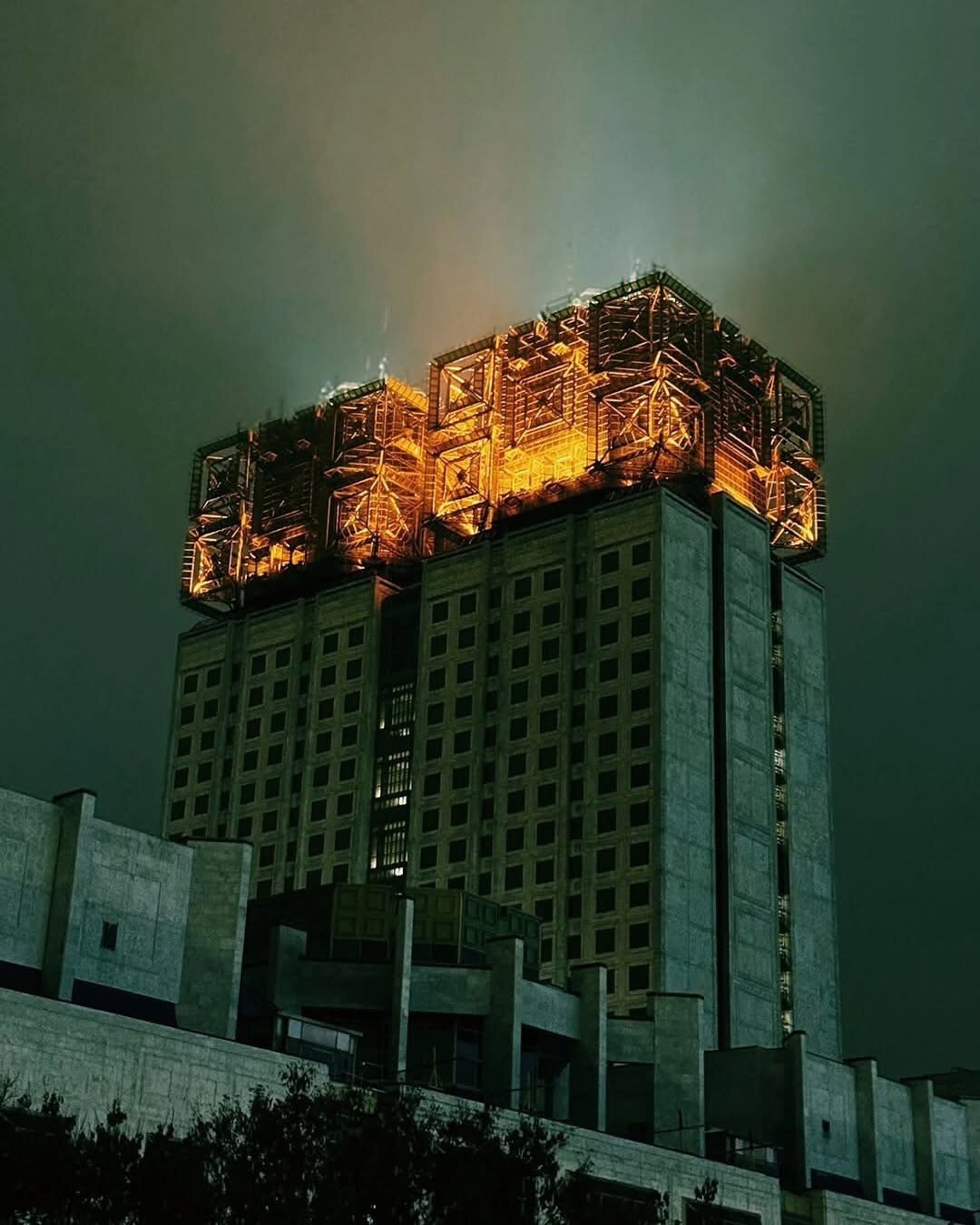 حکومت‌های مستبد عاشق این شکل از خانه‌ها هستند