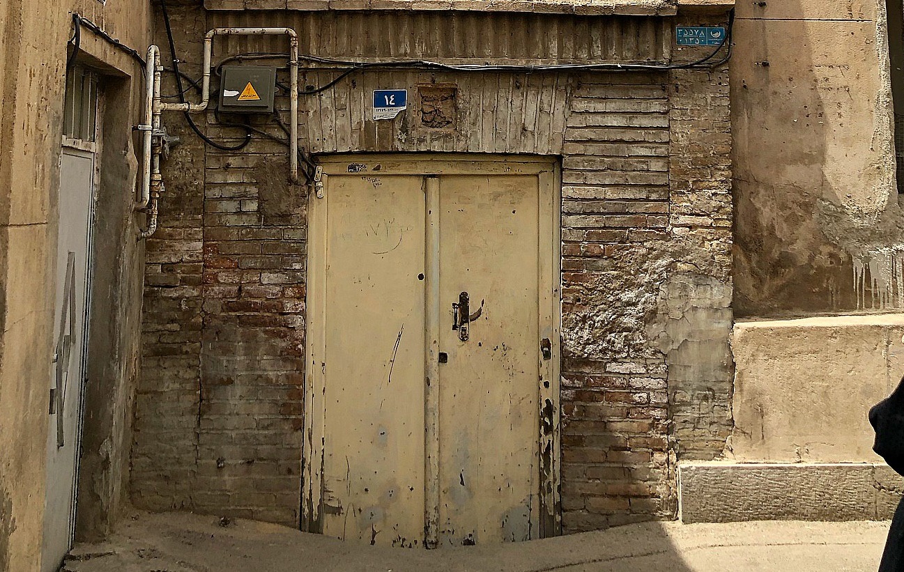 خانه ناز و دلبر پلاک 14 قشنگ‌ترین پنجره تهران را دارد