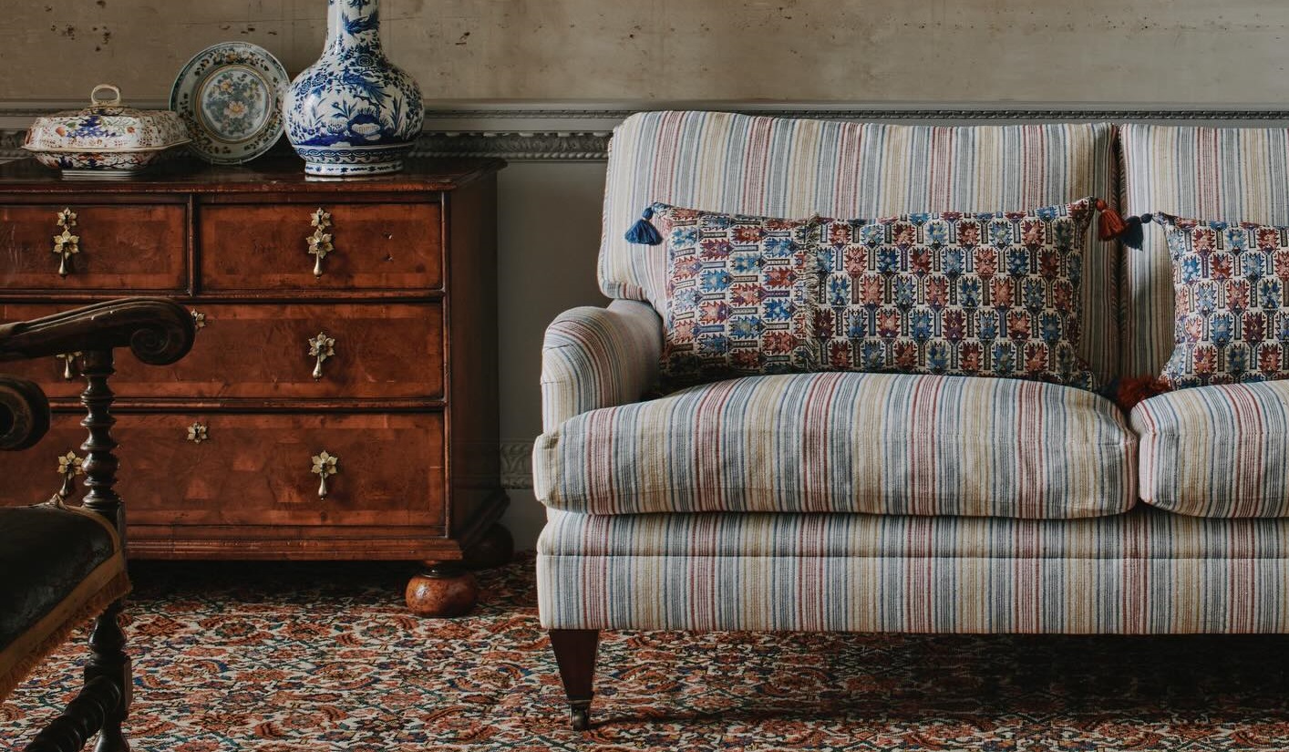 این پارچه مبل دلبر در یافت‌آباد و دلاوران هم پیدا نمی‌شود