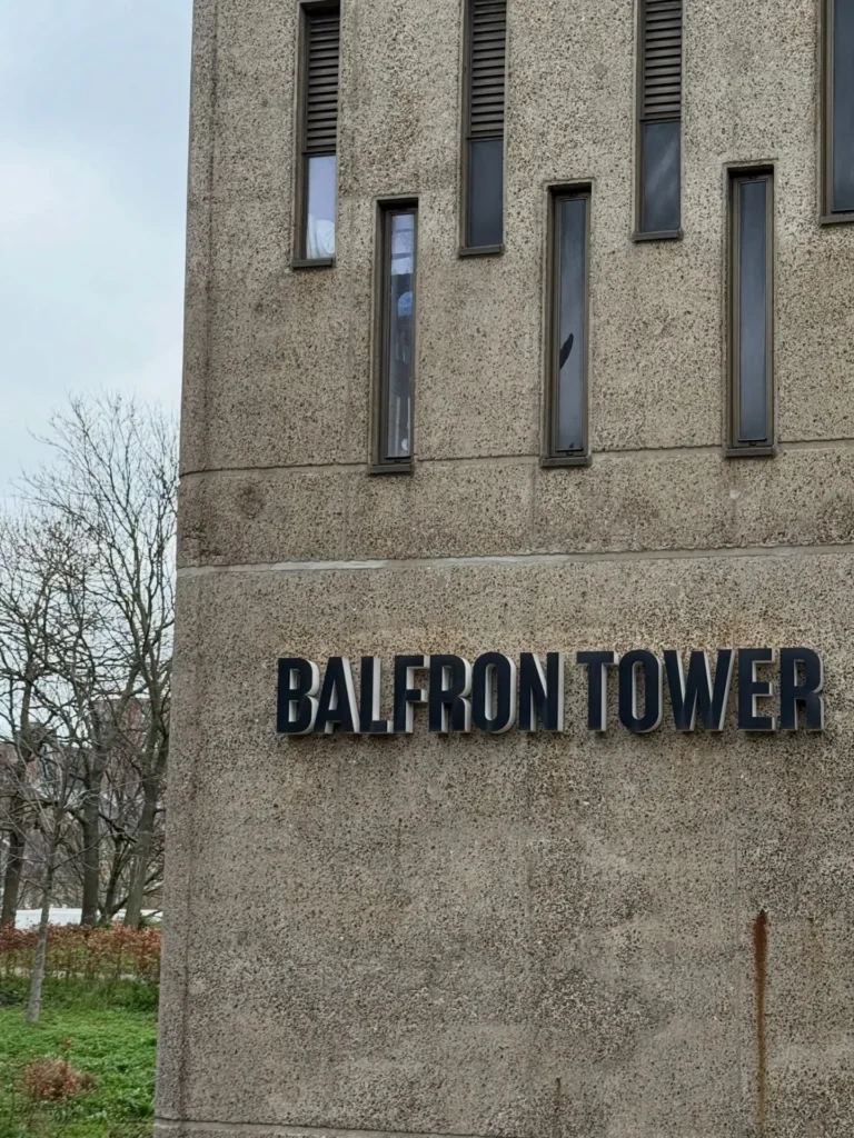 در معماری این برج خاص پای جیمز باند در میان است