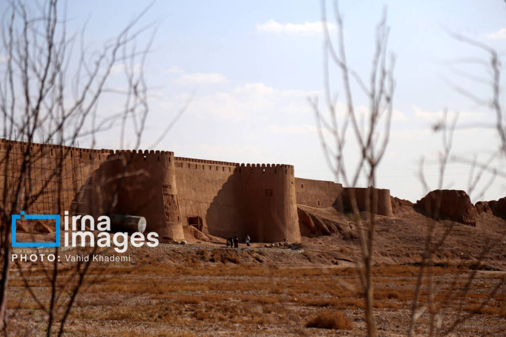 حالا این غول خشتی فخر معماری ایران زمین است