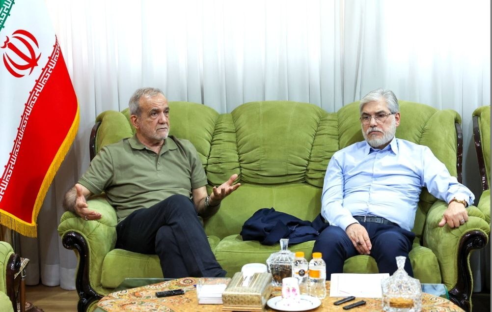 مبلمان و رومیزی پرزیدنت مسعود، حال یک ایران را بد کرد
