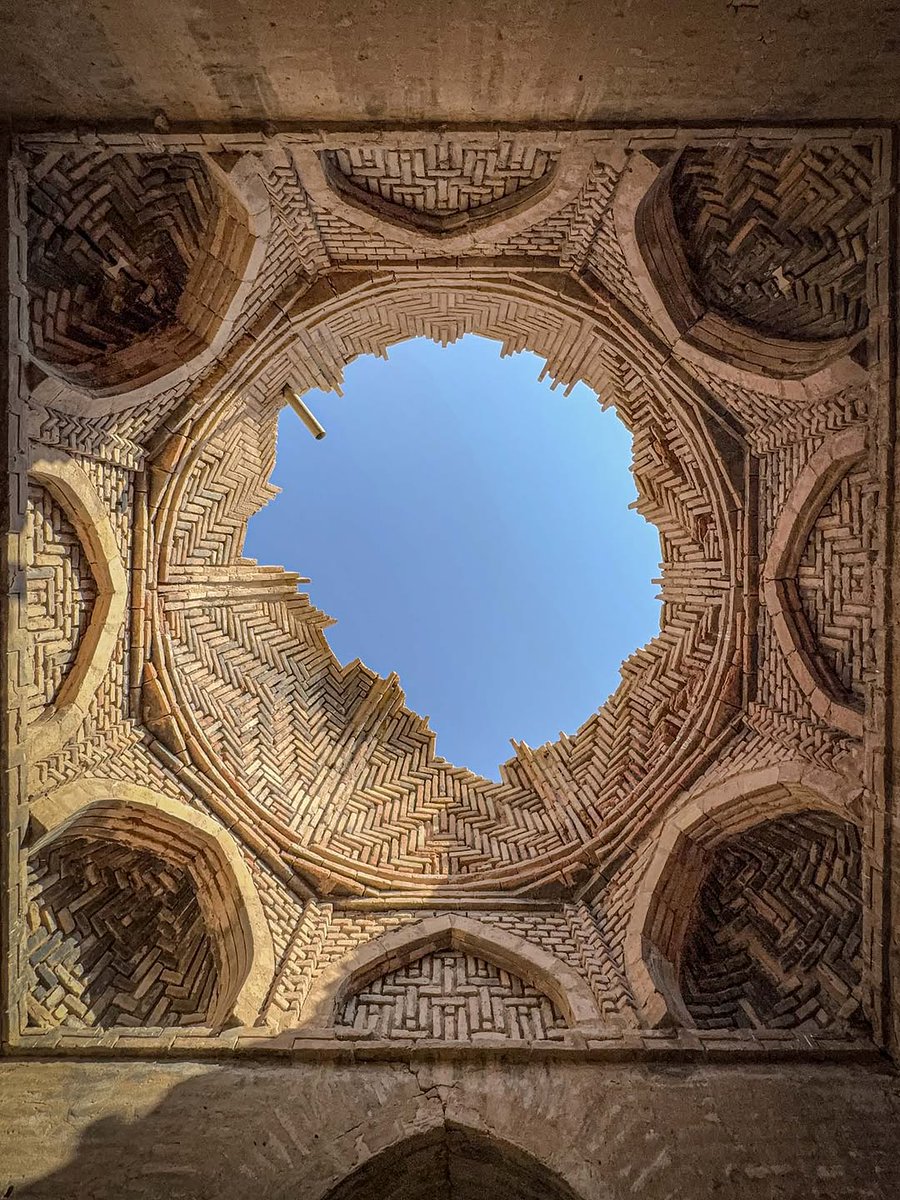 این شاهکار معماری و آجرکاری در نیشابور رها شده است