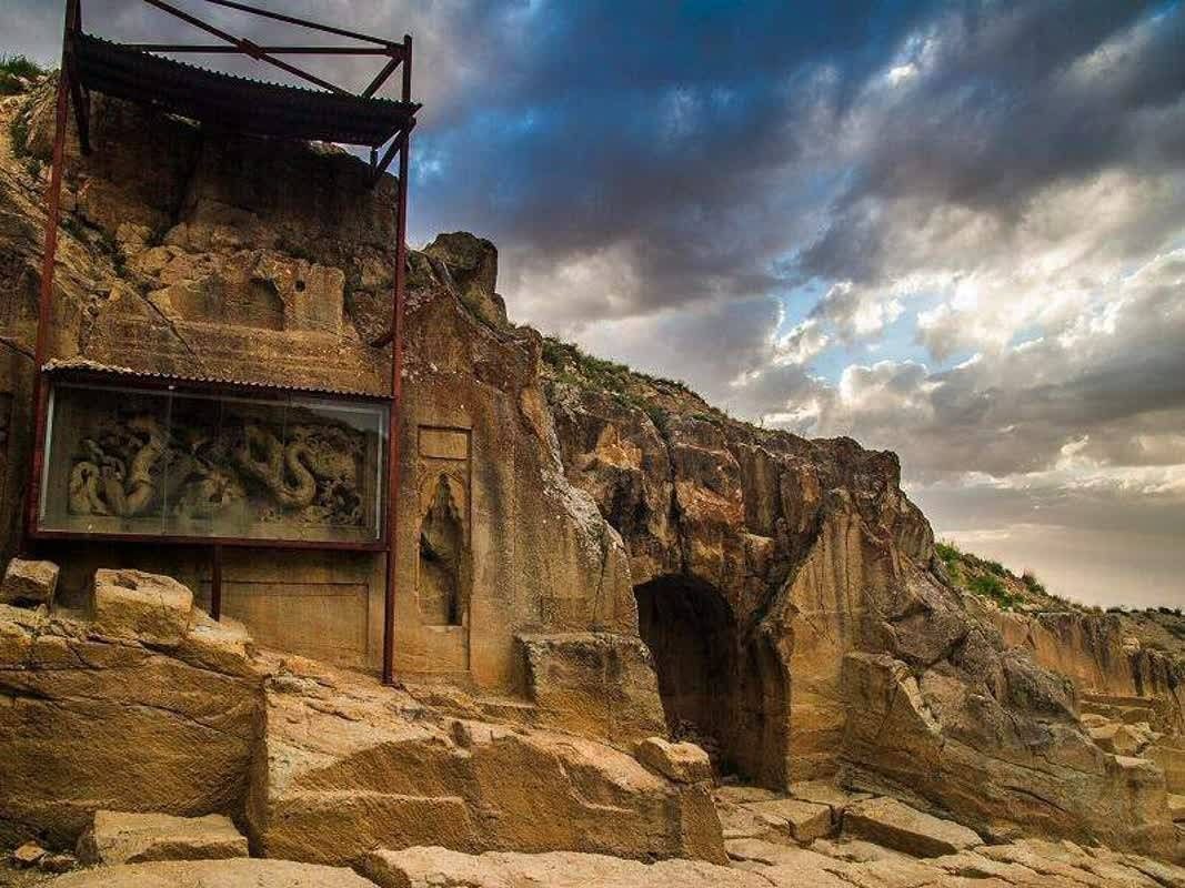 راز اژدهای سنگی در دل زنجان؛ معبدی که شما را به یاد چین می‌اندازد