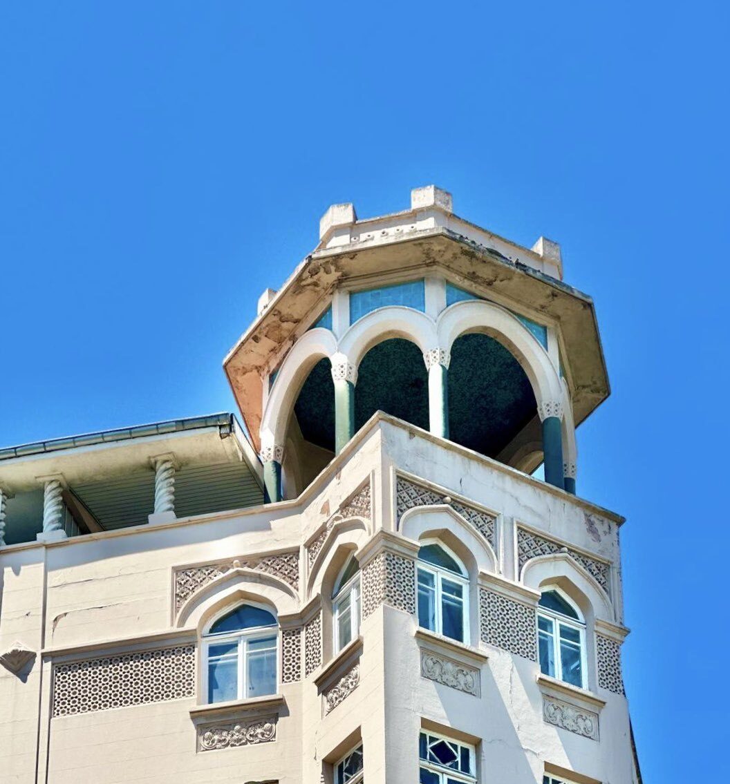 سفری به استانبول ۱۹۲۵؛ داستان ساخت عمارت ازمیر پالاس