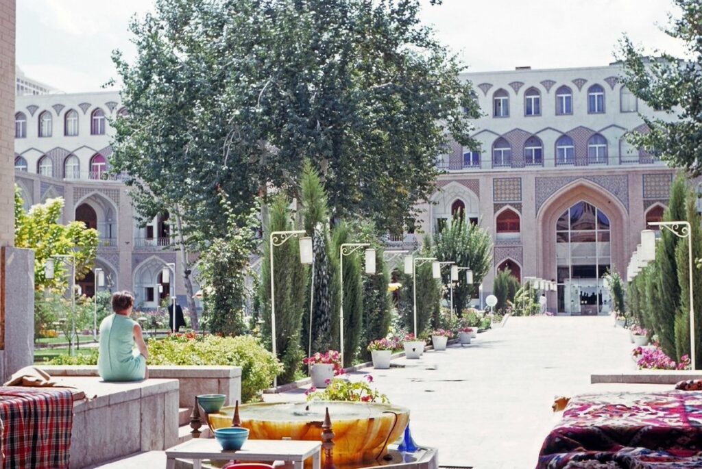 اوج زیبایی یک هتل در دهه 40؛ قابی از اصفهان که چشم را نوازش می‌کند