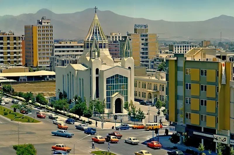تهرانِ گمشده در خاطرات؛ قابی از خیابان کریم‌خان در سال 1351